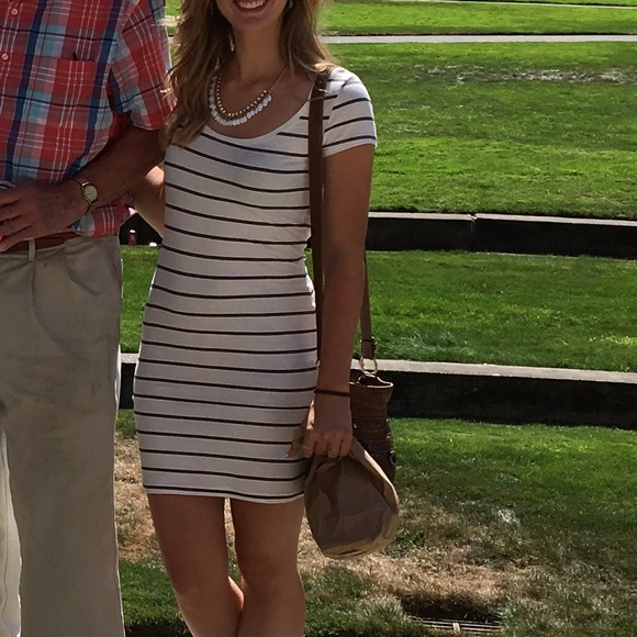 Black and white striped dress - Picture 2 of 2